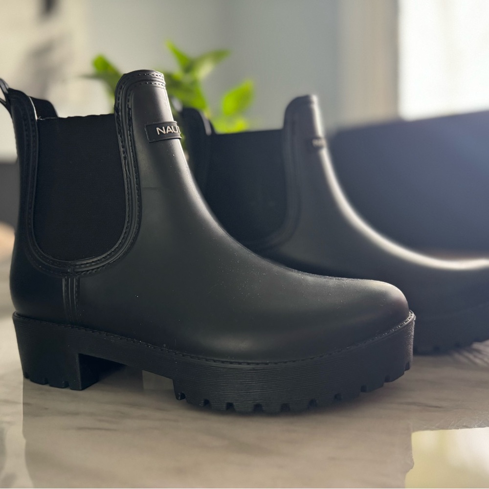 Black Booties